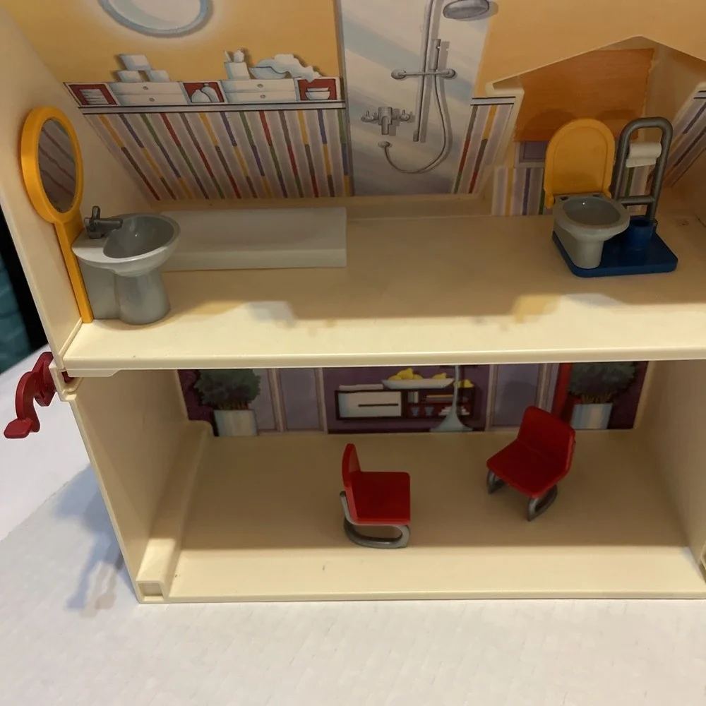 Playmobil Dollhouse 2005 Folding Take Along Play House w/People And‎ Accessories